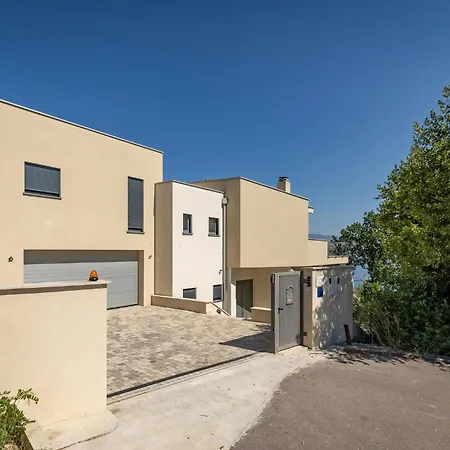 Pet Friendly In Opatija